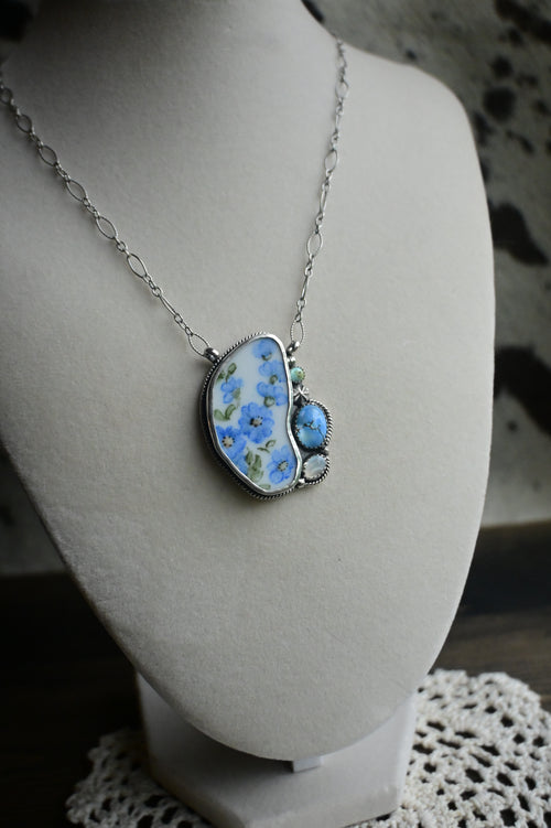 Ceramic Cluster Necklace