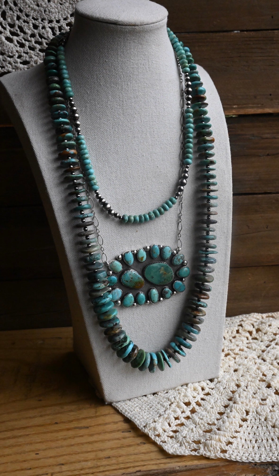 Graduated Turquoise Necklace