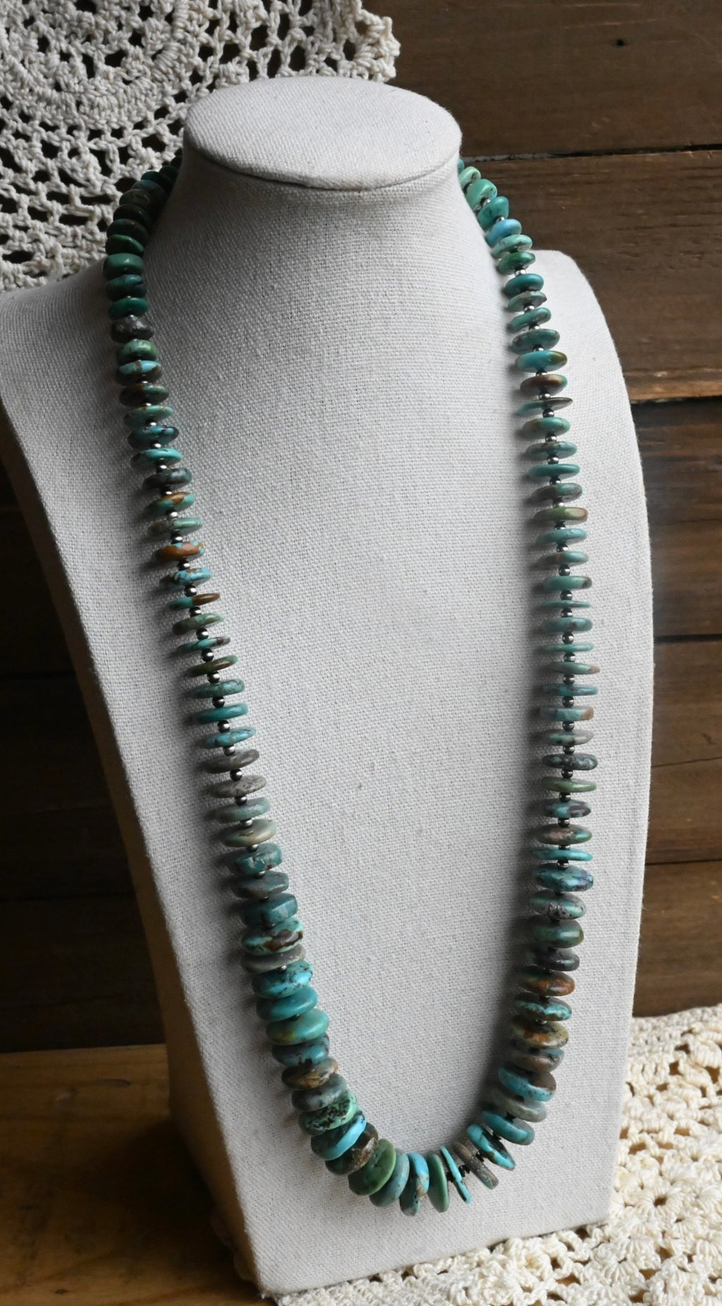 Graduated Turquoise Necklace